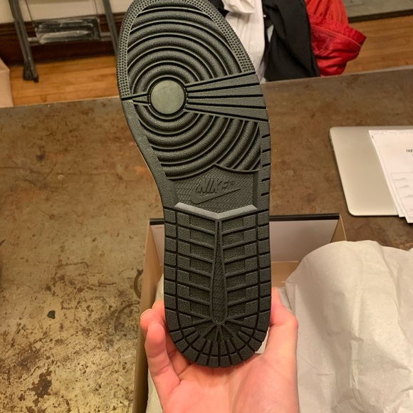 Jordan 1 Retro low og “Bleached Coral” DEADSTOCK RARE SIZE - Picture 7 of 15